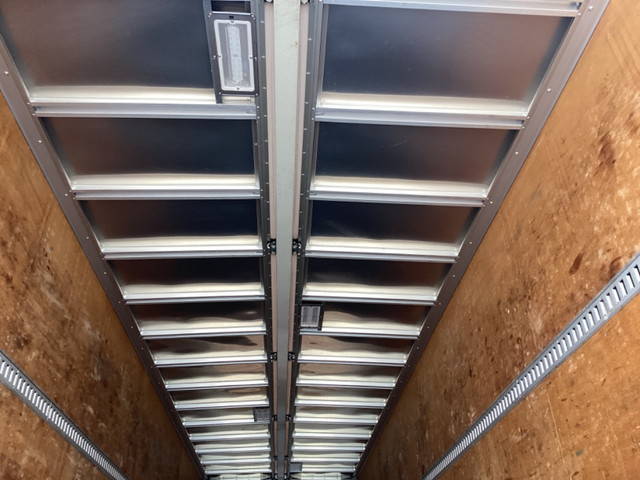 三菱ふそうスーパーグレートアルミウイング大型（10t）[写真15]