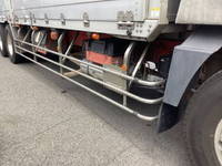 三菱ふそうスーパーグレートアルミウイング大型（10t）[写真23]