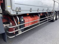 三菱ふそうスーパーグレートアルミウイング大型（10t）[写真24]