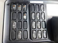 三菱ふそうスーパーグレートアルミウイング大型（10t）[写真36]