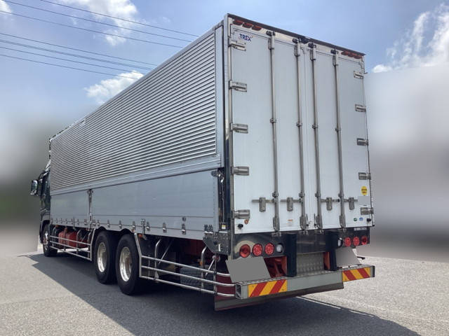 三菱ふそうスーパーグレートアルミウイング大型（10t）[写真04]