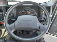 いすゞエルフアルミバン小型（2t・3t）[写真35]