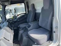 いすゞエルフアルミバン小型（2t・3t）[写真39]