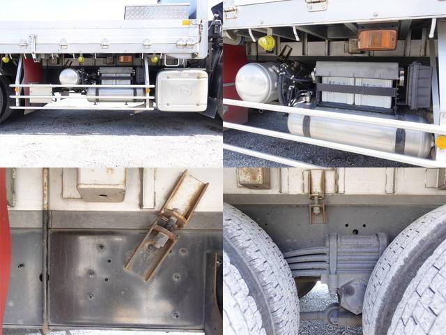 UDトラックスクオンアルミブロック大型（10t）[写真12]