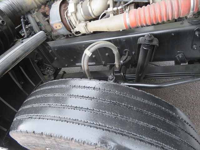 UDトラックスコンドルクレーン付増トン（6t・8t）[写真12]