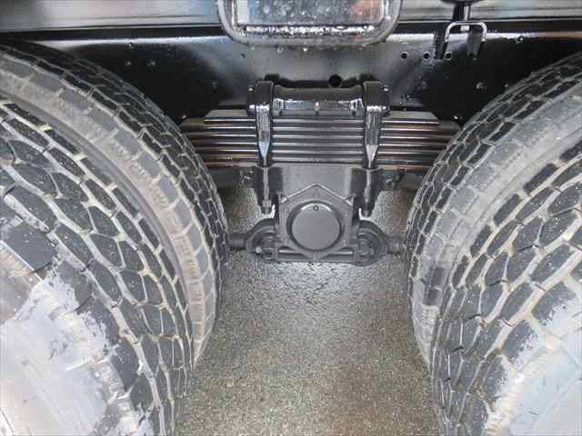 UDトラックスコンドルクレーン付増トン（6t・8t）[写真17]