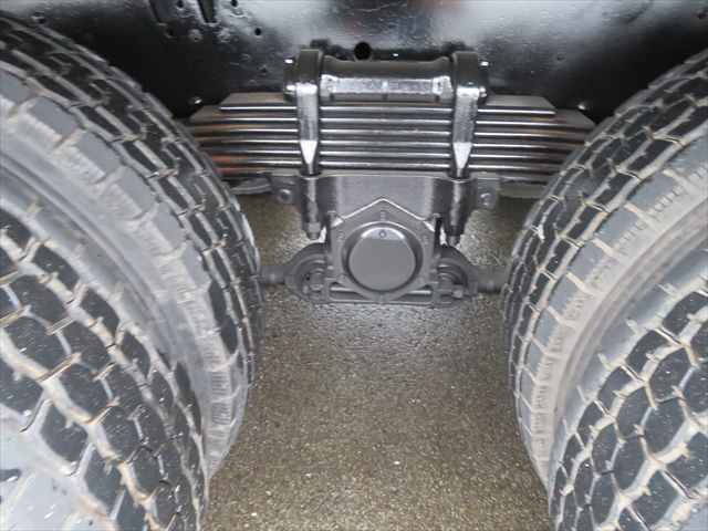 UDトラックスコンドルクレーン付増トン（6t・8t）[写真18]