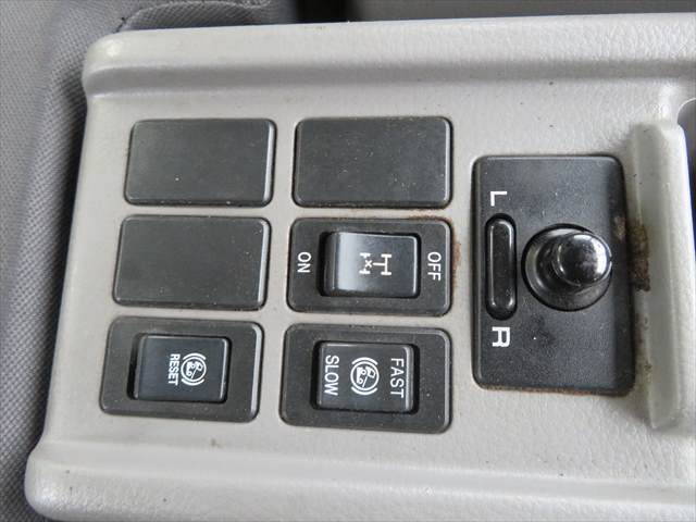 UDトラックスコンドルクレーン付増トン（6t・8t）[写真33]