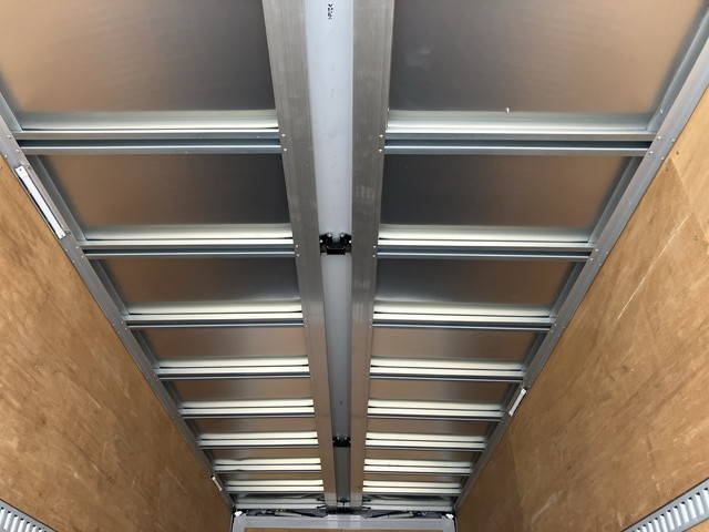 日野レンジャーアルミウイング中型（4t）[写真13]