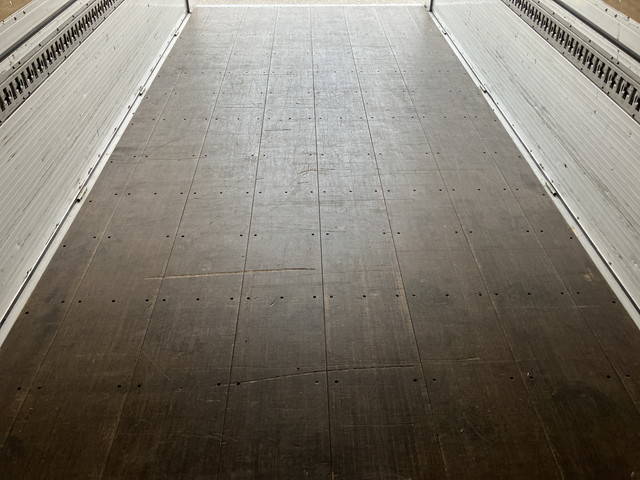 日野レンジャーアルミウイング中型（4t）[写真15]