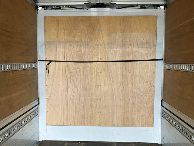 日野レンジャーアルミウイング中型（4t）[写真16]