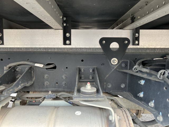 日野レンジャーアルミウイング中型（4t）[写真23]