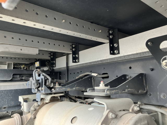 日野レンジャーアルミウイング中型（4t）[写真24]