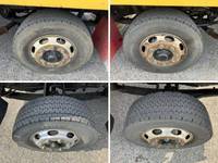 日野プロフィア平ボディ大型（10t）[写真13]