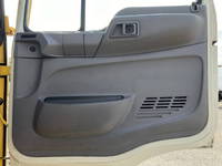 日野プロフィア平ボディ大型（10t）[写真25]