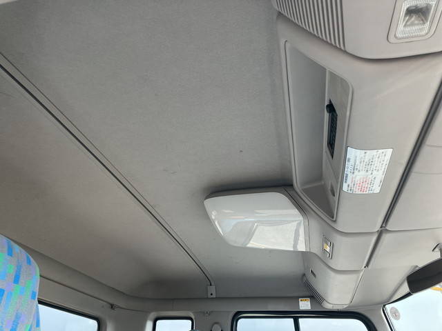 日野プロフィア平ボディ大型（10t）[写真29]