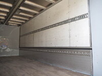 三菱ふそうキャンターアルミウイング小型（2t・3t）[写真18]