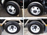 三菱ふそうキャンターアルミウイング小型（2t・3t）[写真30]