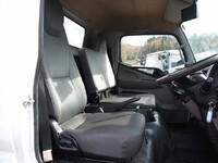 三菱ふそうキャンターアルミウイング小型（2t・3t）[写真36]