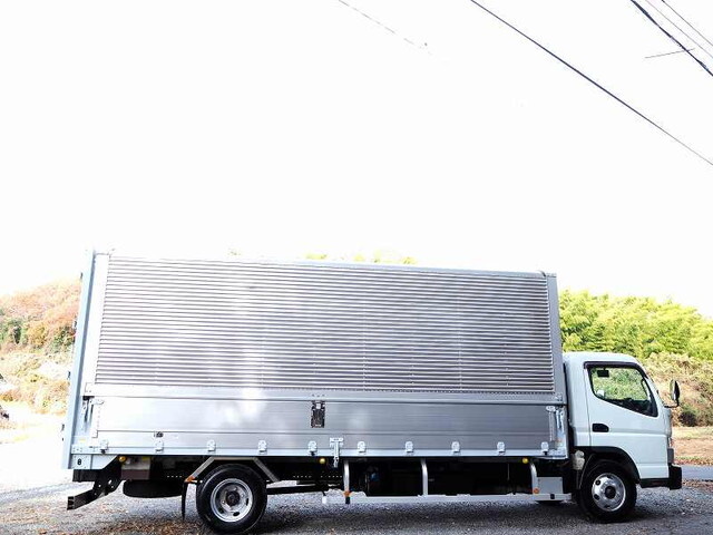 三菱ふそうキャンターアルミウイング小型（2t・3t）[写真07]