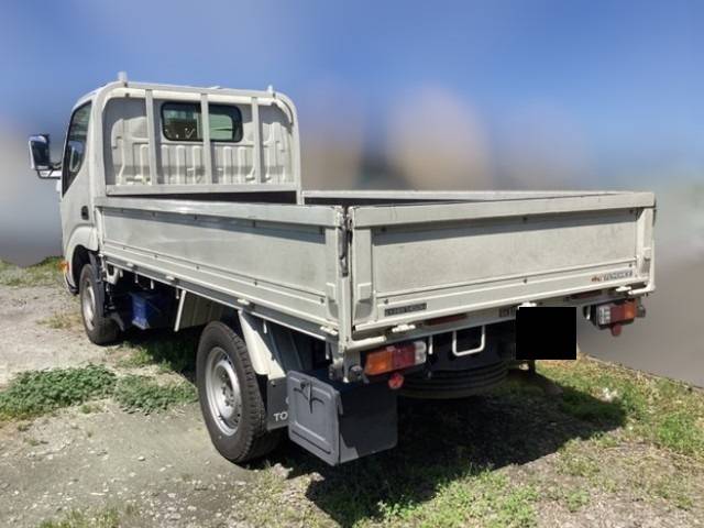 トヨタトヨエース平ボディ小型（2t・3t）[写真02]