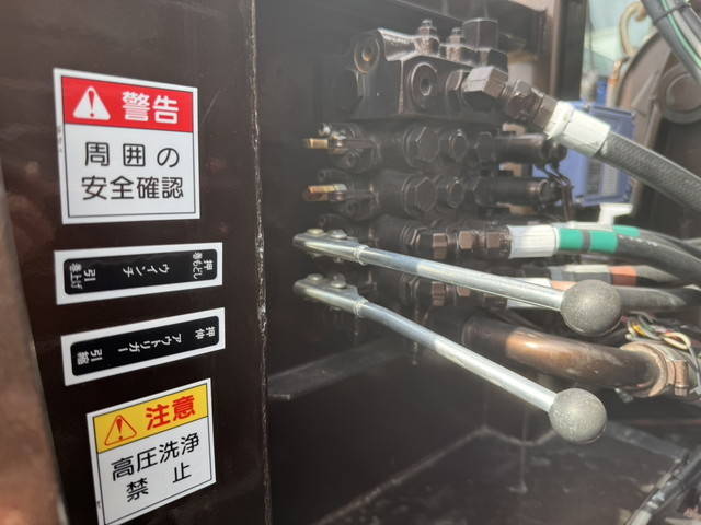 三菱ふそうスーパーグレートセルフローダー大型（10t）[写真10]