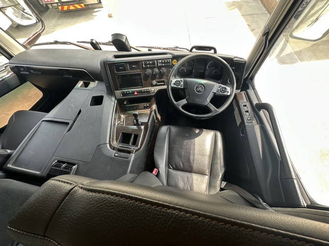 三菱ふそうスーパーグレートセルフローダー大型（10t）[写真28]