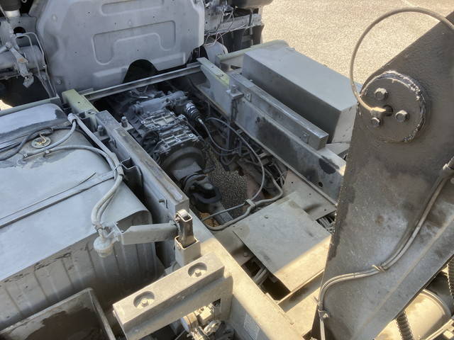 いすゞギガダンプ大型（10t）[写真21]