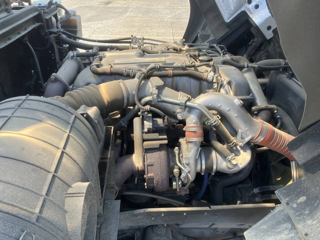 いすゞギガダンプ大型（10t）[写真26]