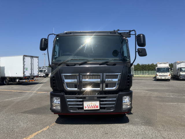 いすゞギガダンプ大型（10t）[写真09]