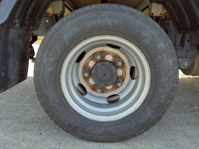 トヨタトヨエース平ボディ小型（2t・3t）[写真27]