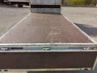 トヨタトヨエース平ボディ小型（2t・3t）[写真08]