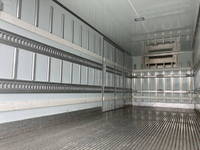 日野レンジャー冷凍車（冷蔵車）中型（4t）[写真11]