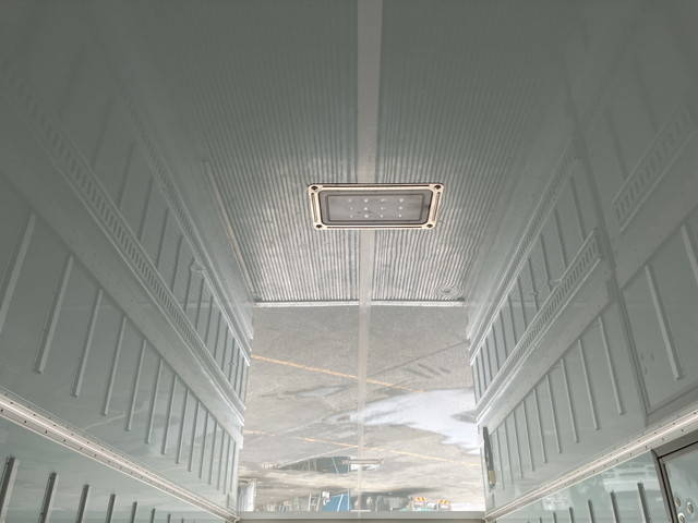 日野レンジャー冷凍車（冷蔵車）中型（4t）[写真13]