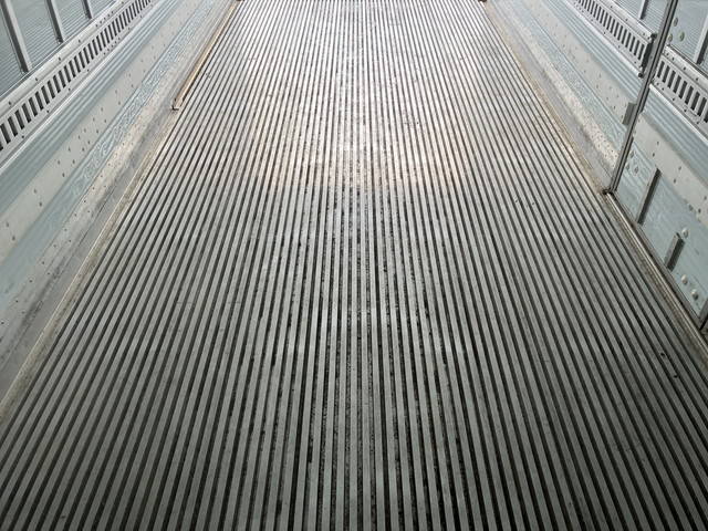 日野レンジャー冷凍車（冷蔵車）中型（4t）[写真14]