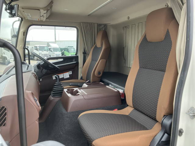 日野レンジャー冷凍車（冷蔵車）中型（4t）[写真30]