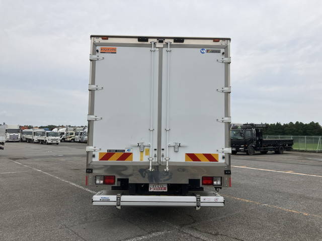 日野レンジャー冷凍車（冷蔵車）中型（4t）[写真09]