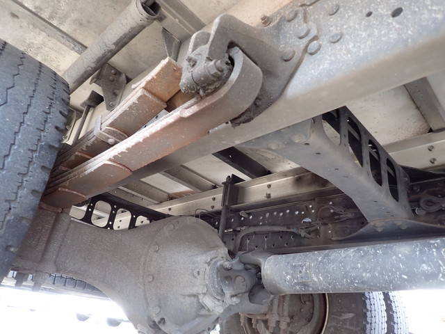 三菱ふそうファイターアルミウイング中型（4t）[写真26]