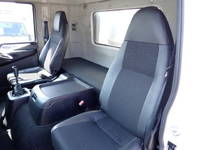 三菱ふそうファイターアルミウイング中型（4t）[写真31]