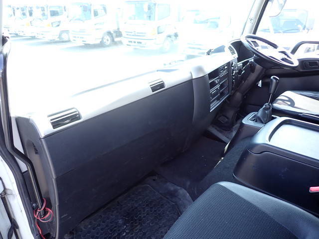 三菱ふそうファイターアルミウイング中型（4t）[写真31]