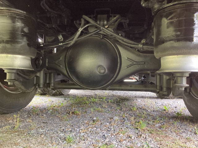 いすゞギガセルフローダー大型（10t）[写真25]