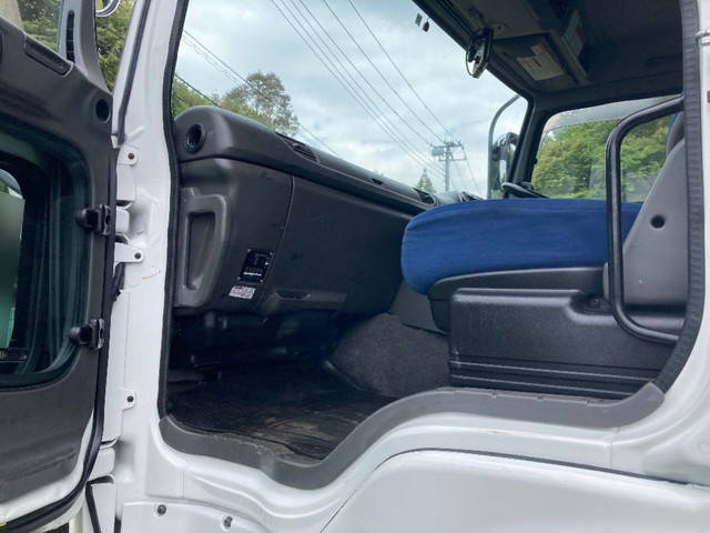 いすゞギガセルフローダー大型（10t）[写真30]