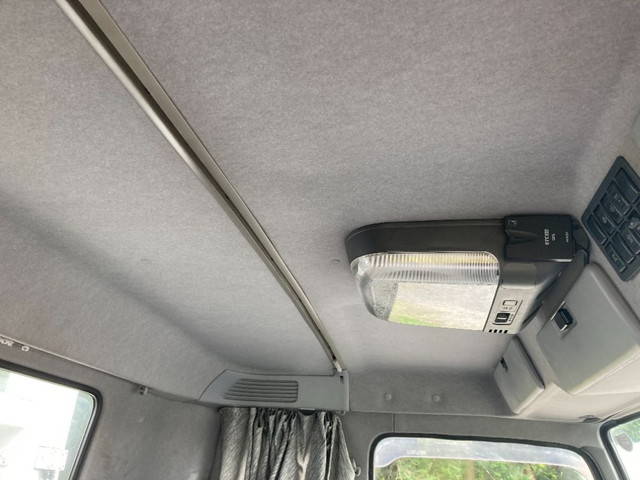 いすゞギガセルフローダー大型（10t）[写真32]