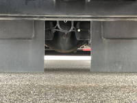 いすゞフォワード冷蔵冷凍ウイング増トン（6t・8t）[写真28]