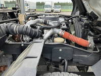 いすゞフォワード冷蔵冷凍ウイング増トン（6t・8t）[写真30]