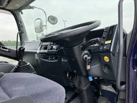 いすゞフォワード冷蔵冷凍ウイング増トン（6t・8t）[写真35]