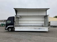 いすゞフォワード冷蔵冷凍ウイング増トン（6t・8t）[写真06]