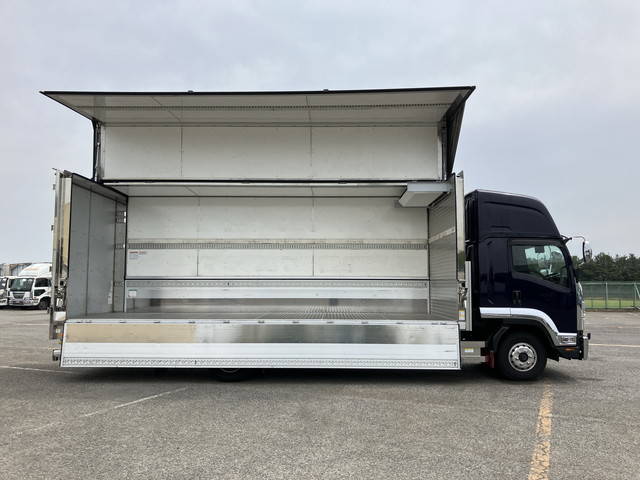 いすゞフォワード冷蔵冷凍ウイング増トン（6t・8t）[写真08]