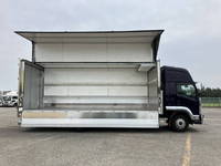 いすゞフォワード冷蔵冷凍ウイング増トン（6t・8t）[写真08]