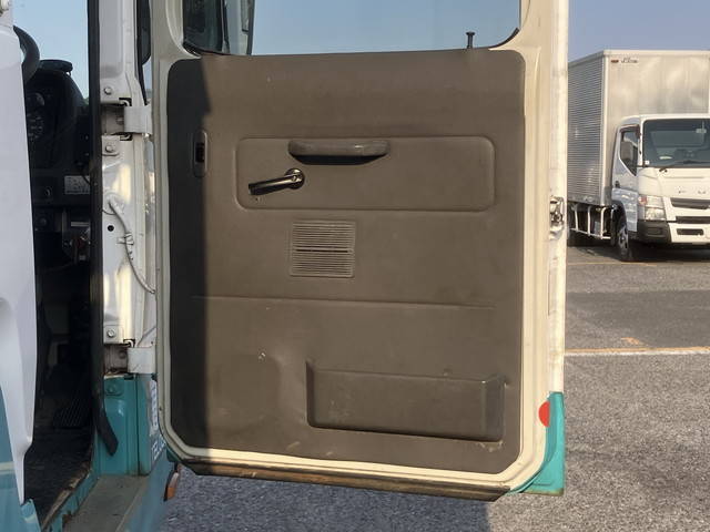 UDトラックスその他の車種高所作業車大型（10t）[写真28]